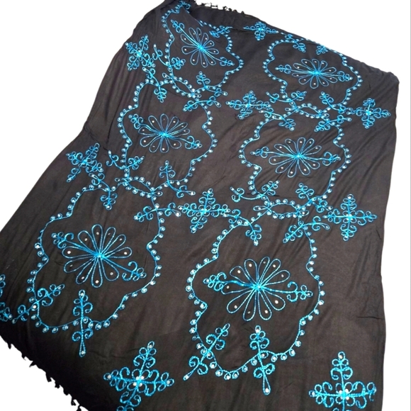 Black Sarong With Turquoise Embroidery Embellished With Sequin One Size - Picture 3 of 4